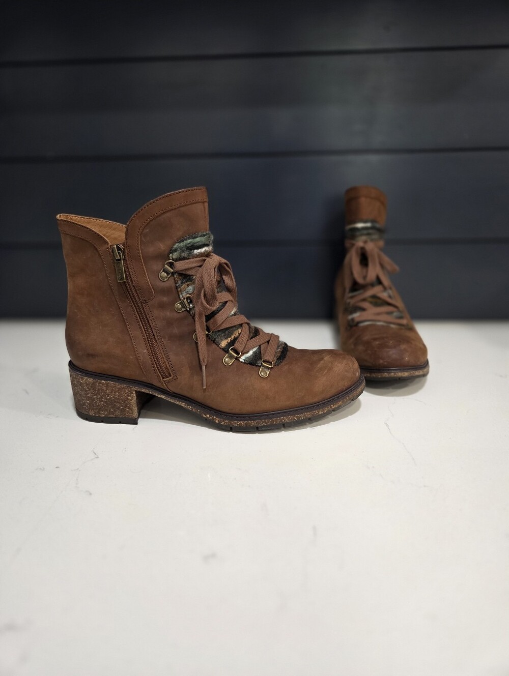 Aetrex Joleen Boot Waterproof Lace Up Side Zip Leather Arch Support Size 10.5
